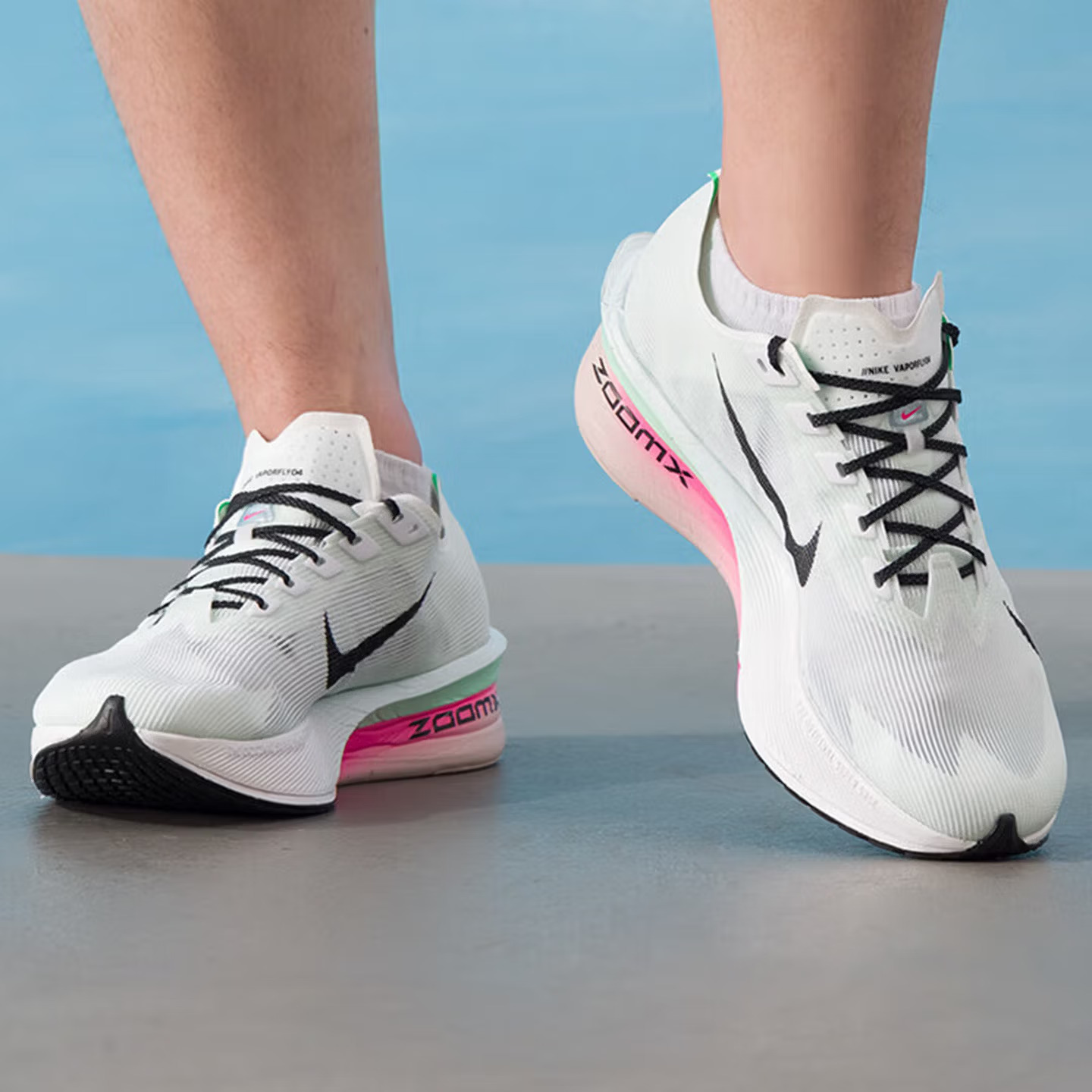 NIKE VAPORFLY 4 Scarpe da Cors - Lightweight Road Running Shoes recensione e prezzo