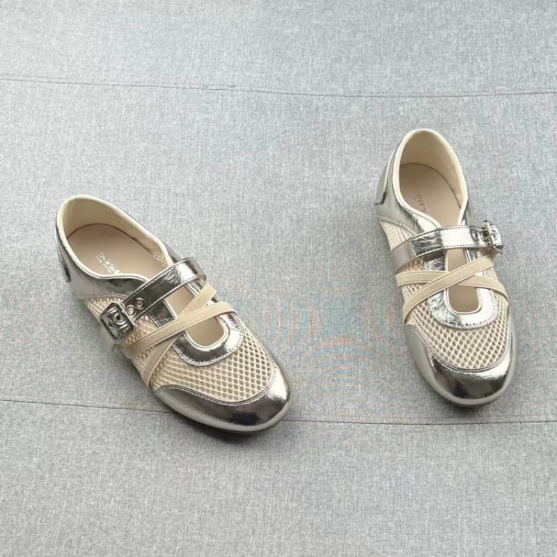 Nuove Sneakers Intrecciate con - Heels recensione e prezzo