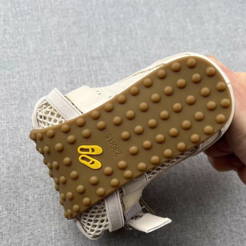 Nuove Sneakers Intrecciate con - Heels recensione e prezzo